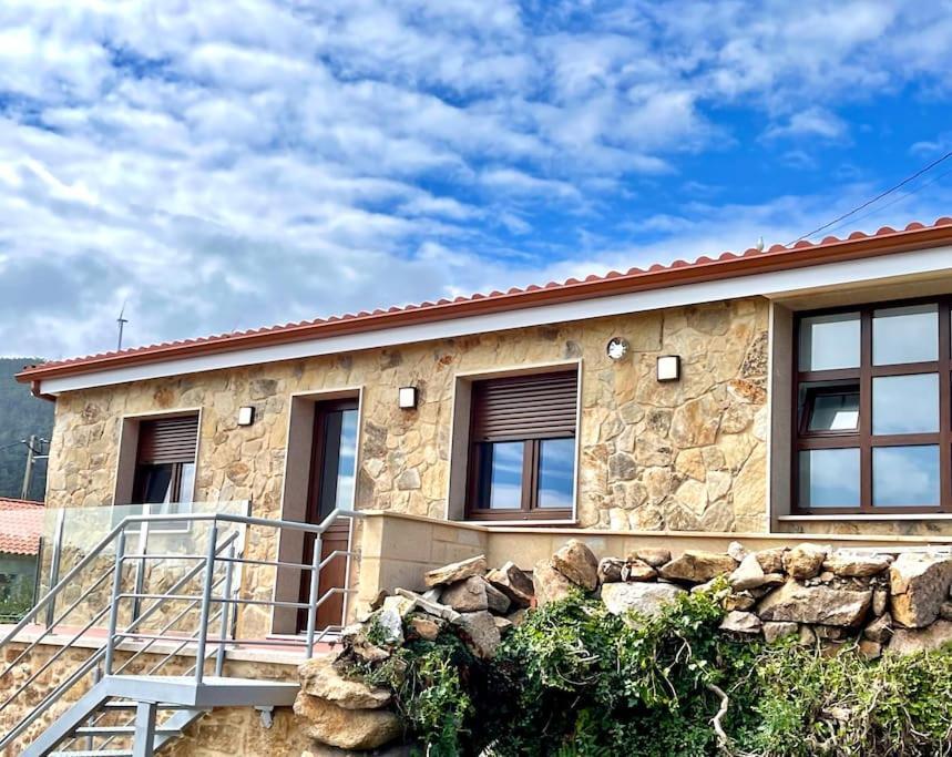 Solpor De Ezaro Villa Dumbria Exterior photo